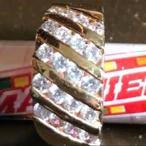 White gemstone gold tone ring